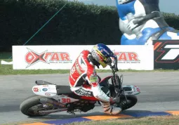 Ivan Lazzarini, vincitore a Busca dellla gara mondiale Gran Premio Alpi del mare 2006